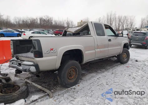 2004 Chevrolet Silverado 2500Hd Ls z USA, uszkodzony, nr VIN 1GCHK29U74E295573